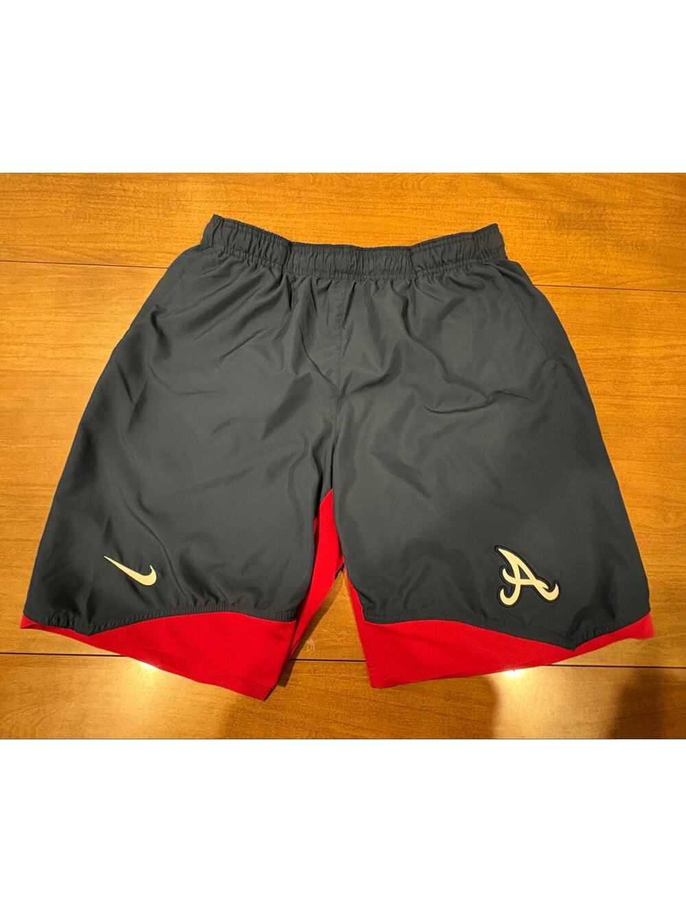 Nike Atlanta Braves MLB Dri-Fit Athletic Shorts Size Large-145